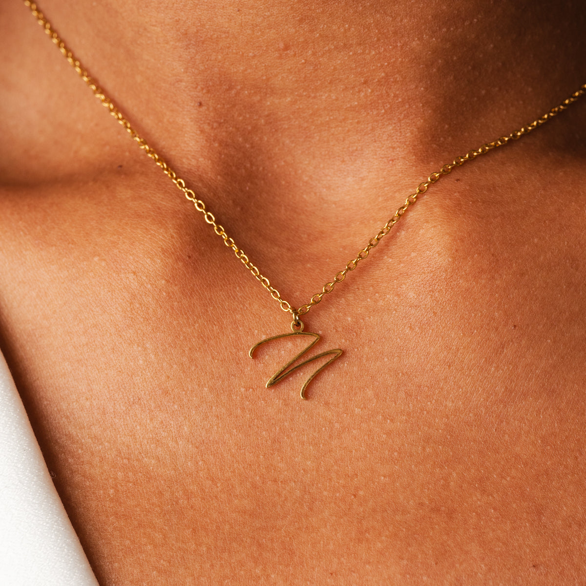 Colar de Inicial Banhado a Ouro 18K