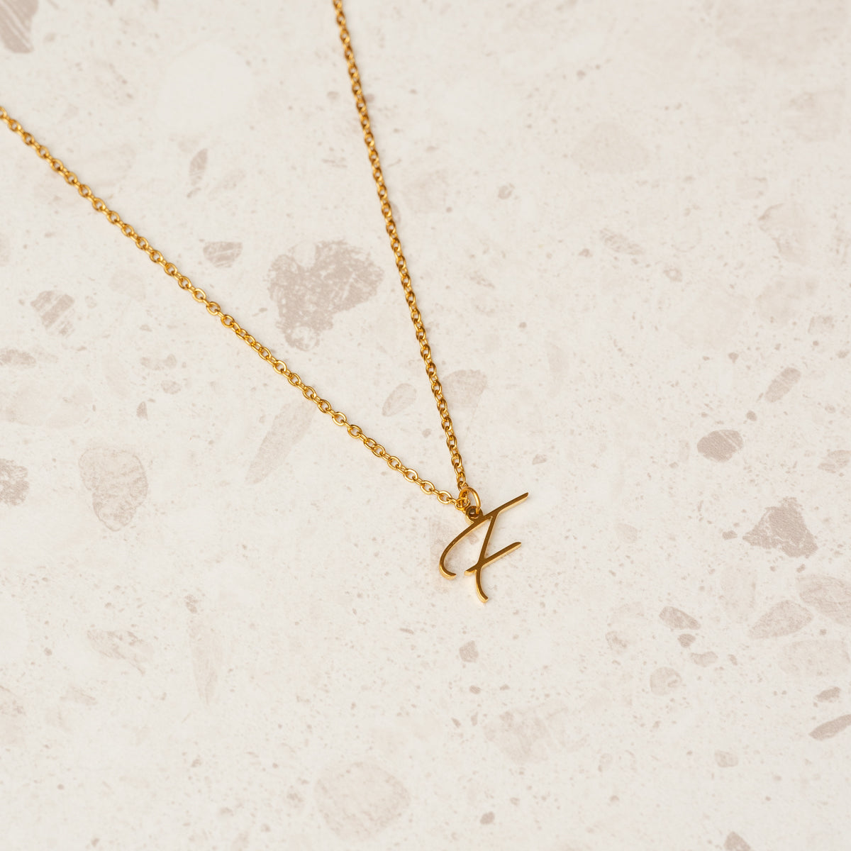 Colar de Inicial Banhado a Ouro 18K