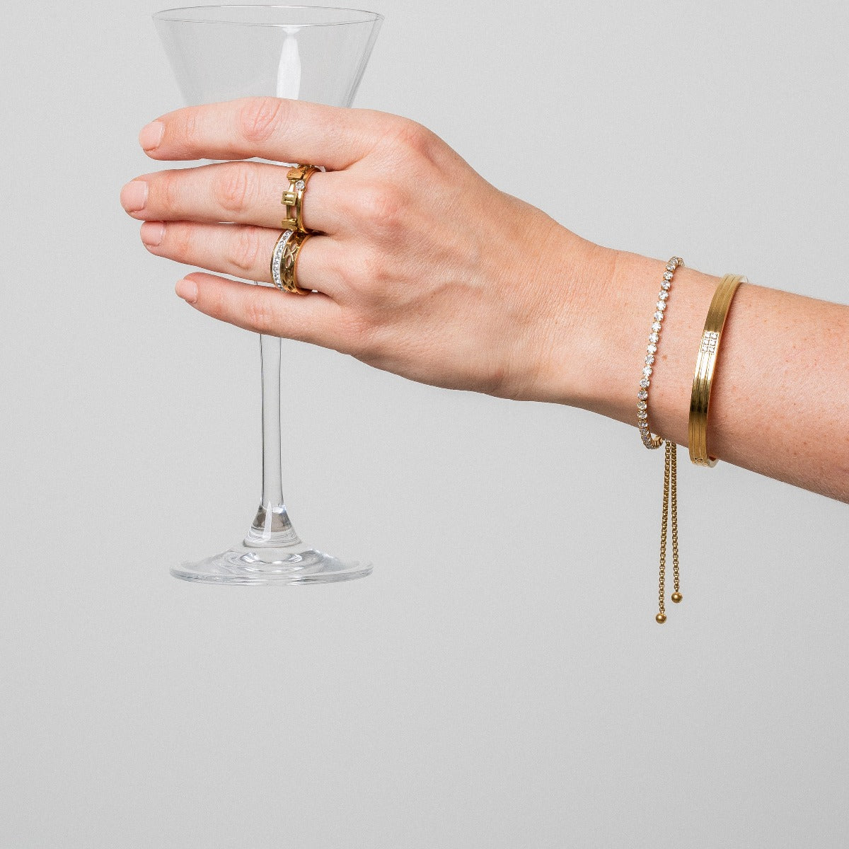 Pulseira Delicada com Zircônia