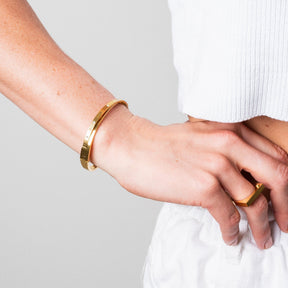 Pulseira  Roman Entrelaçado Banhado a Ouro 18k