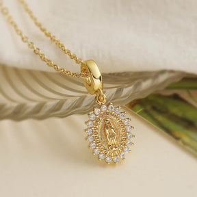 Colar com Pingente Virgem Maria